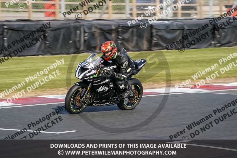 donington no limits trackday;donington park photographs;donington trackday photographs;no limits trackdays;peter wileman photography;trackday digital images;trackday photos